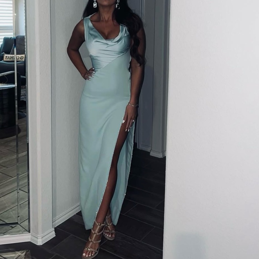 Authentic Gianni Versace runway evening dress - Picture 7 of 8